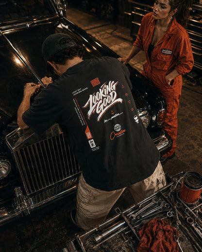 Looking Good graphic T-Shirt | Streetwear slogan tee, black retro script