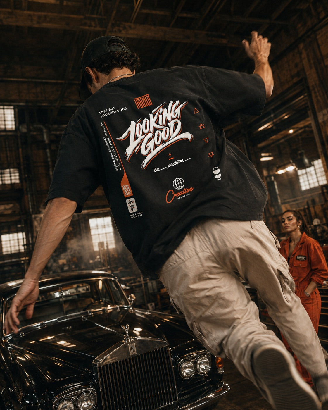 Looking Good graphic T-Shirt | Streetwear slogan tee, black retro script