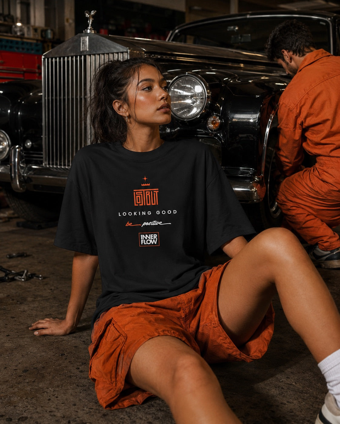 Looking Good graphic T-Shirt | Streetwear slogan tee, black retro script